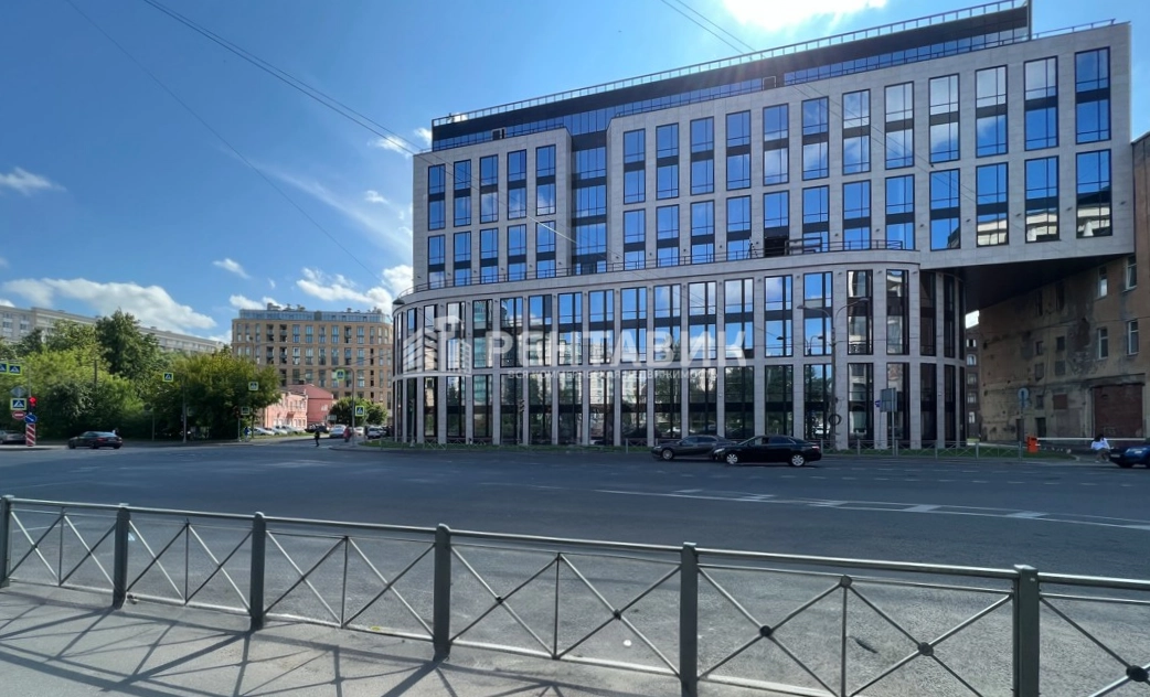 фасад дома, здание по адресу г Санкт-Петербург, ул Новгородская, д 17