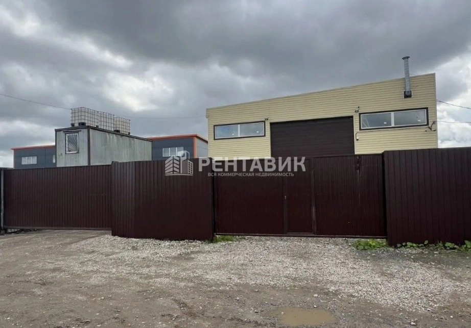 фасад дома, здание по адресу Ленинградская обл, Всеволожский р-н, деревня Новосаратовка, ул Покровская дорога, д 193
