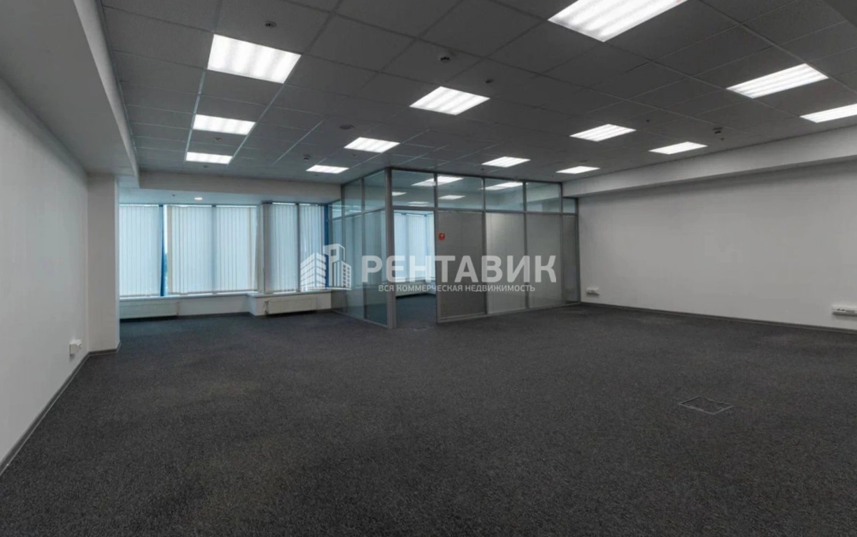 Офис SK Plaza площадью 2481 квадратных метров
