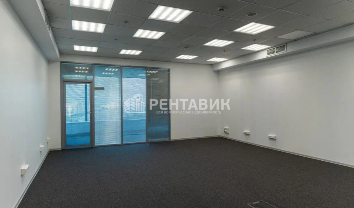 Офис SK Plaza площадью 2481 квадратных метров