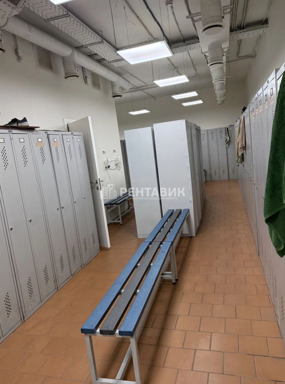 Помещение свободного назначения Юнит площадью 2574 квадратных метров