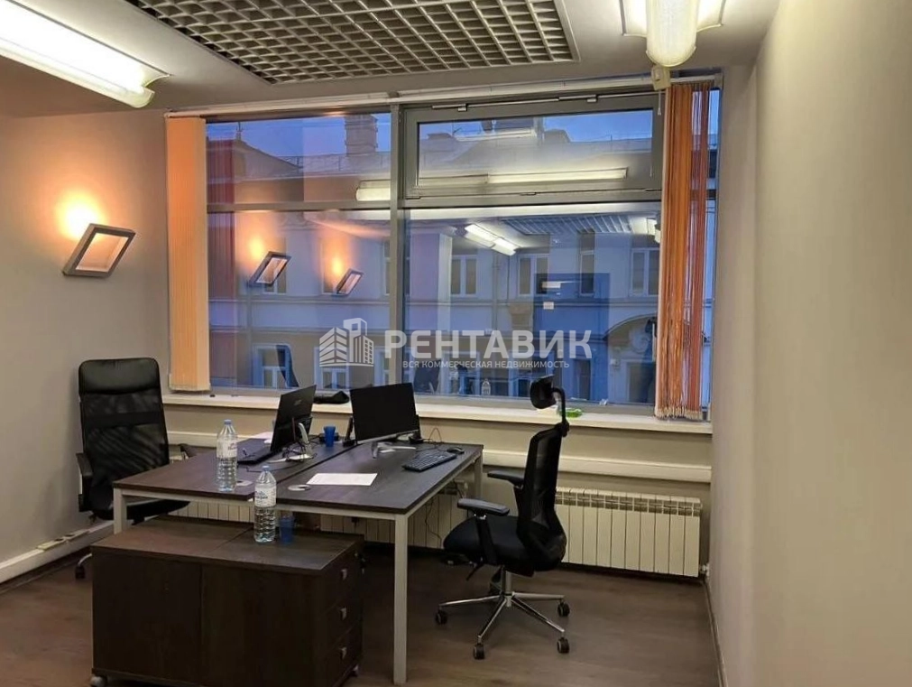 Офис Чистые Пруды площадью 190 квадратных метров
