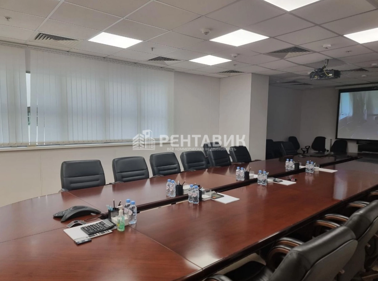 Здание целиком Петровский пассаж площадью 3144.8 квадратных метров