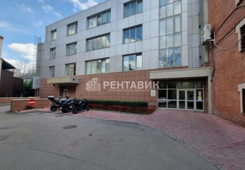 Здание целиком Петровский пассаж площадью 3144.8 квадратных метров