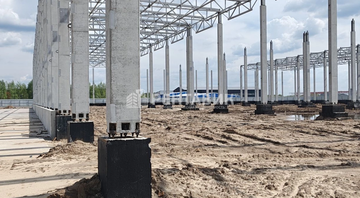 Склад М7-М12 площадью 30000 квадратных метров