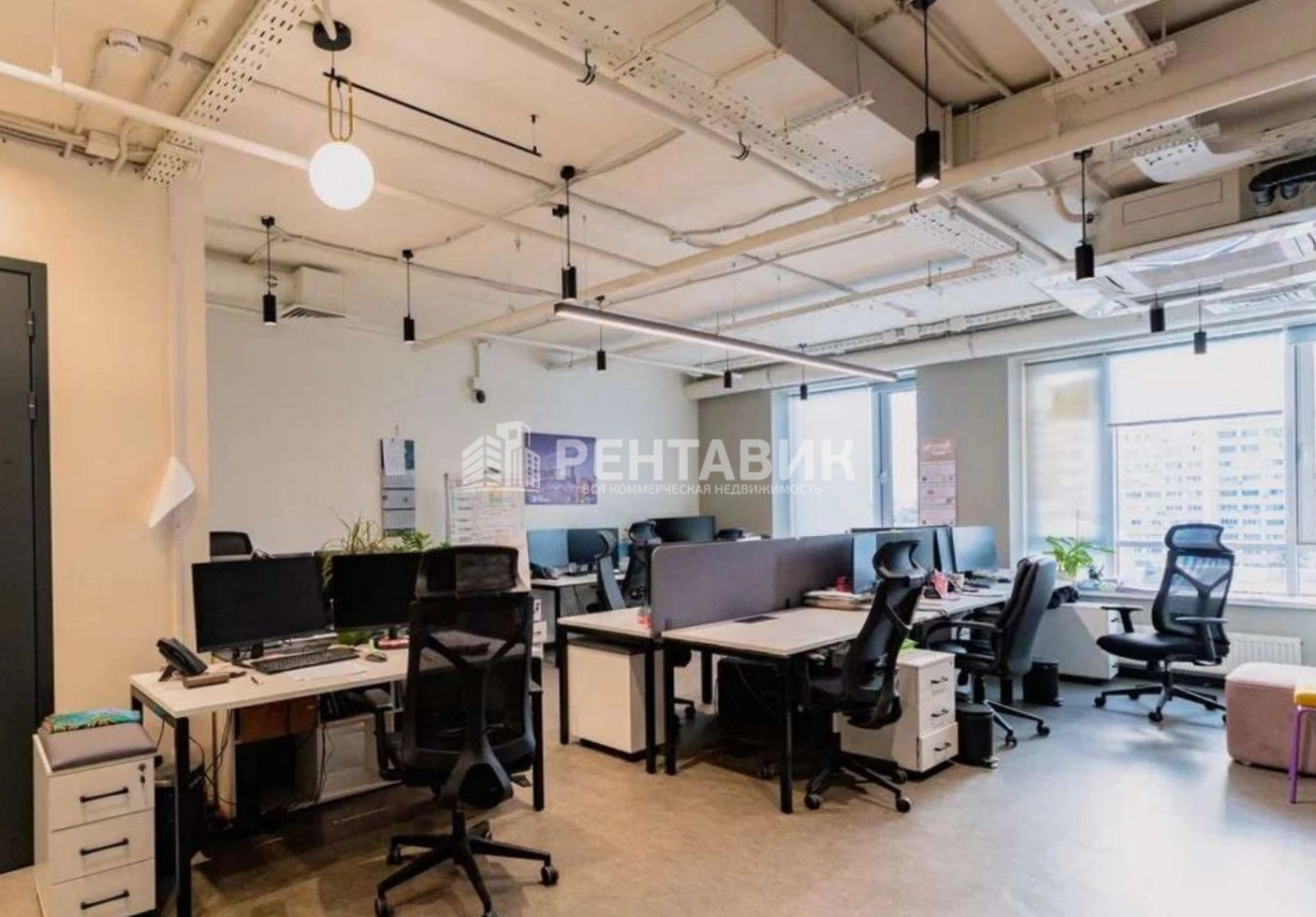 Офис Kvartal West Tower площадью 2720.4 квадратных метров