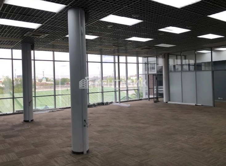 Офис W Plaza I площадью 297 квадратных метров