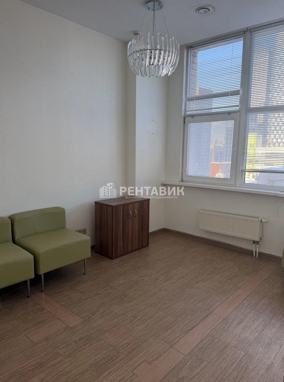 Офис Барклай Плаза площадью 184 квадратных метров