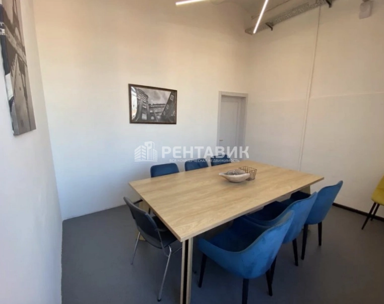 Офис Красный Октябрь, Берсеневская, 6с2 площадью 235 квадратных метров