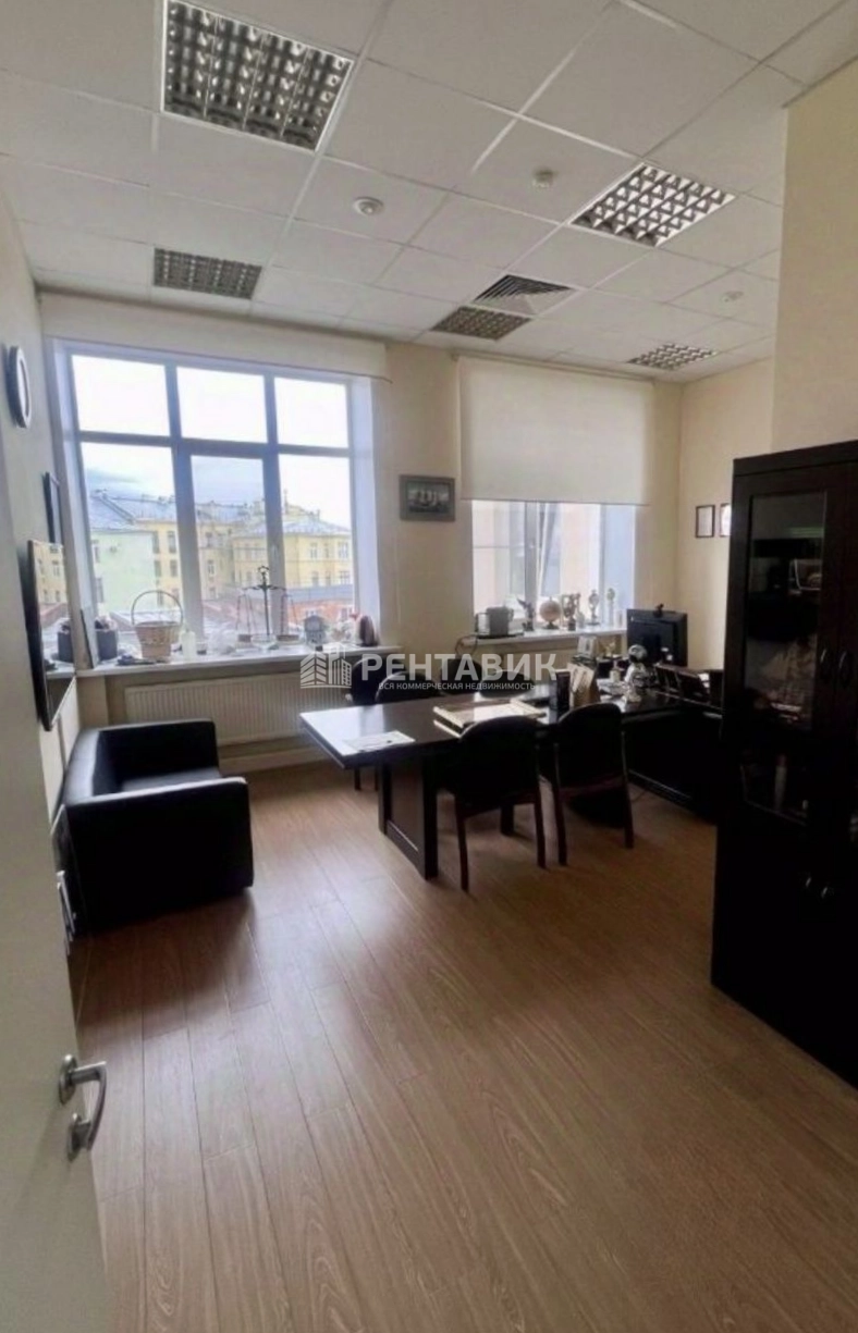 Офис Ferrein Plaza / Феррейн Плаза площадью 430.3 квадратных метров