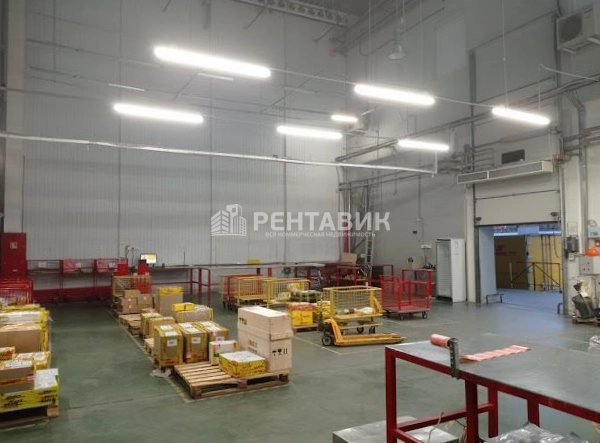 Склад Кулон Билдинг площадью 1300 квадратных метров