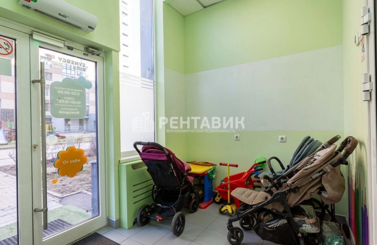 Помещение свободного назначения Сосинская, 6 площадью 270.6 квадратных метров