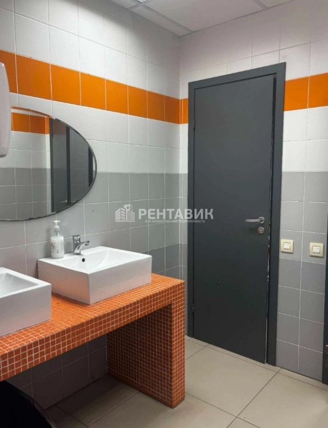 Здание целиком 1-й Дербеневский, 5с4 площадью 1345.7 квадратных метров