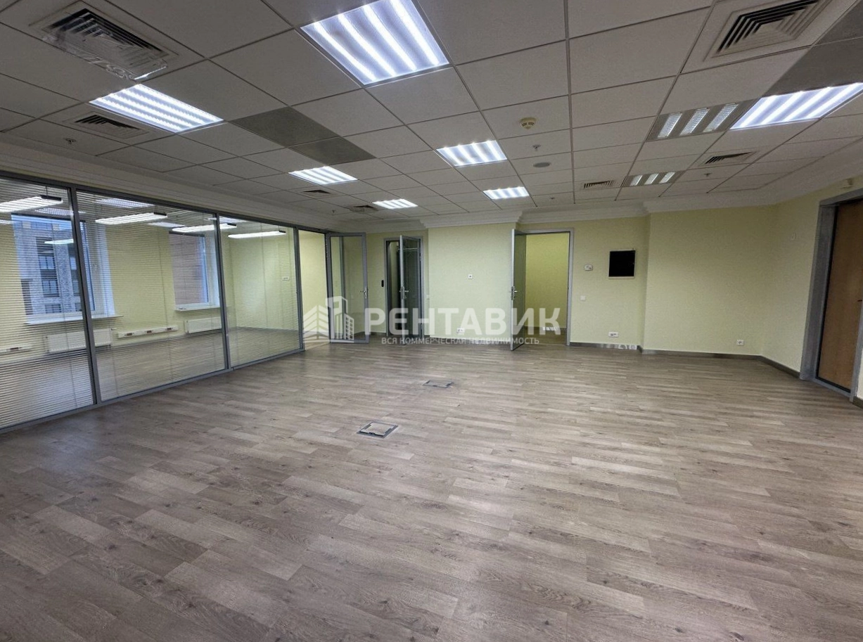 Офис Монарх площадью 194.7 квадратных метров