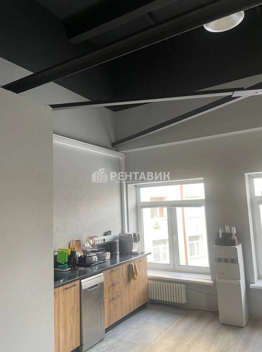 Здание целиком Красина, 16с2 площадью 2713.7 квадратных метров