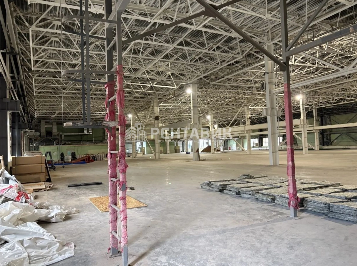 Склад Подольских Курсантов, 28с2 площадью 7800 квадратных метров