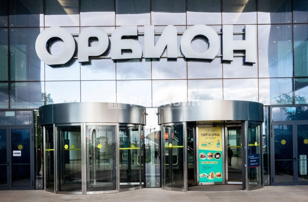 фасад дома, здание по адресу Московская обл, г Одинцово, пгт Новоивановское, ул Западная, стр 180 