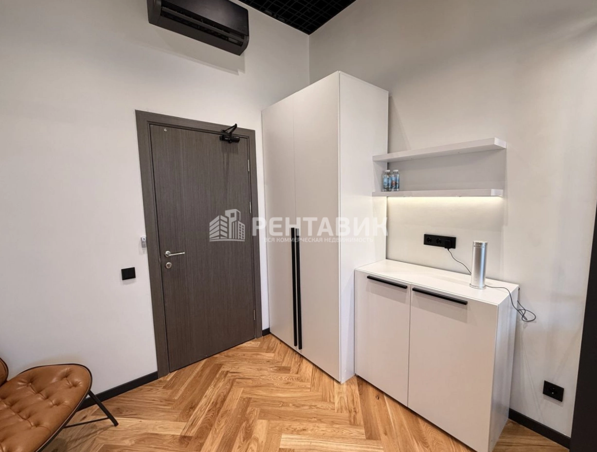 Офис Central Yard/Централ Ярд площадью 16 квадратных метров