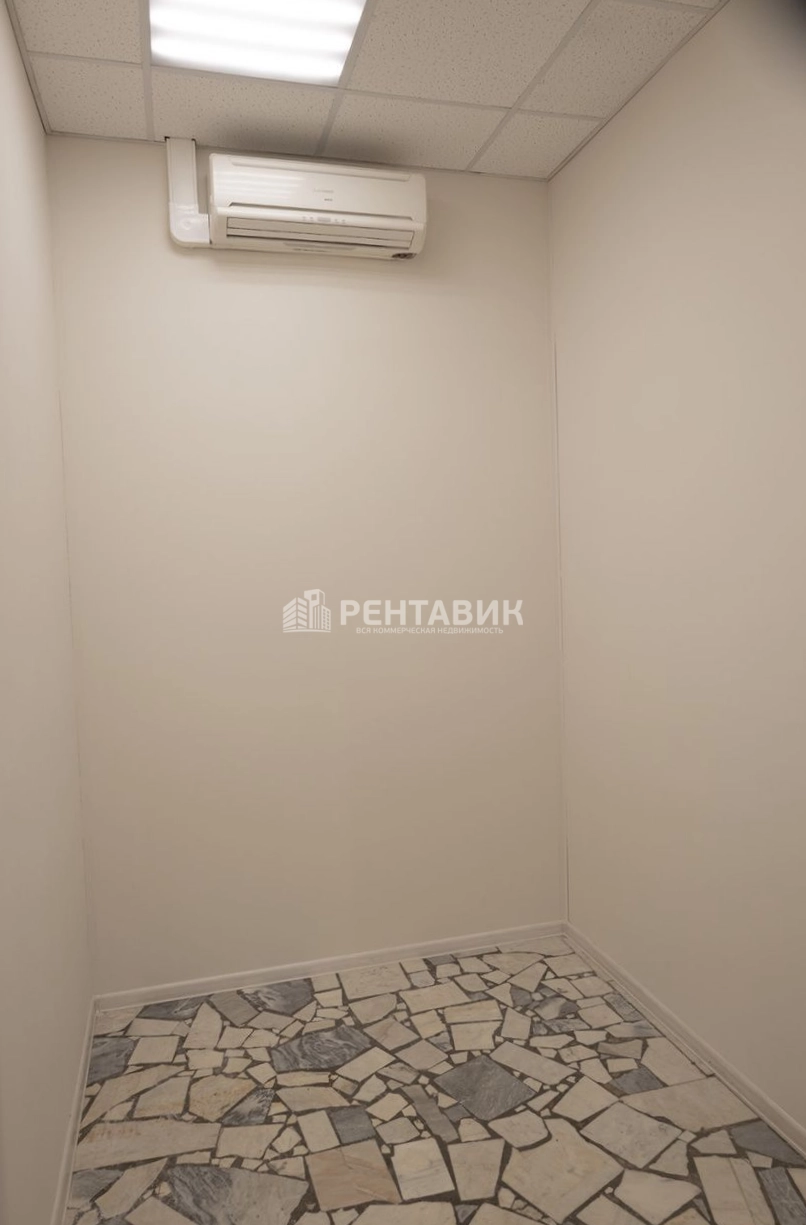 Помещение свободного назначения Орджоникидзе, 11с40 площадью 301.8 квадратных метров