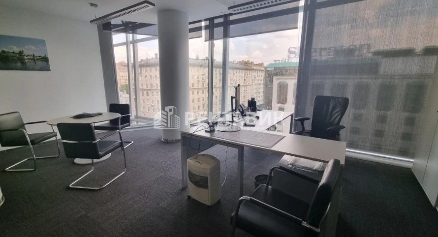 Офис Four Winds Plaza / Фо Виндс Плаза площадью 1303 квадратных метров