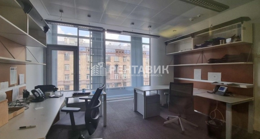 Офис Four Winds Plaza / Фо Виндс Плаза площадью 1303 квадратных метров