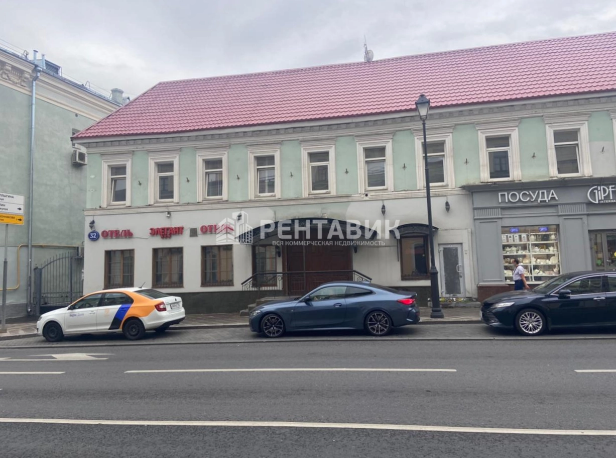 фасад дома, здание по адресу г Москва, ул Покровка, д 32
