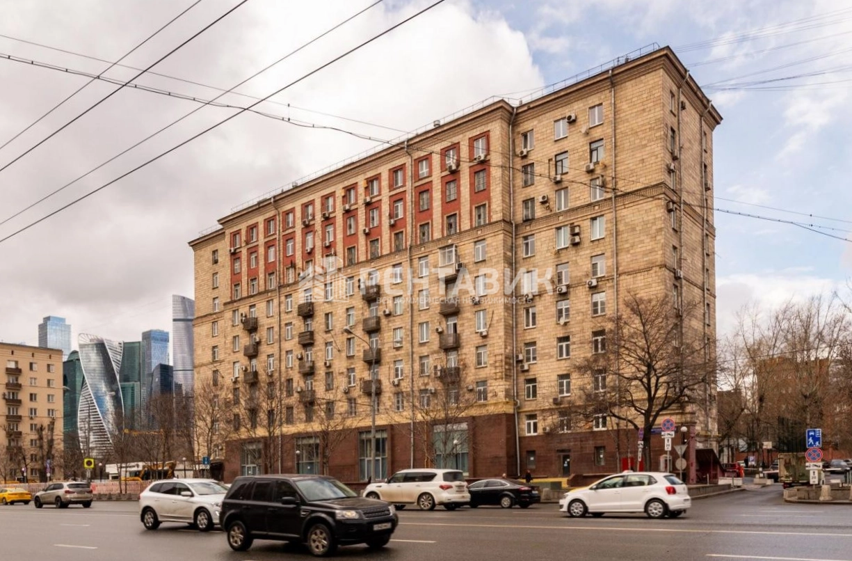 фасад дома, здание по адресу г Москва, Кутузовский пр-кт, д 10