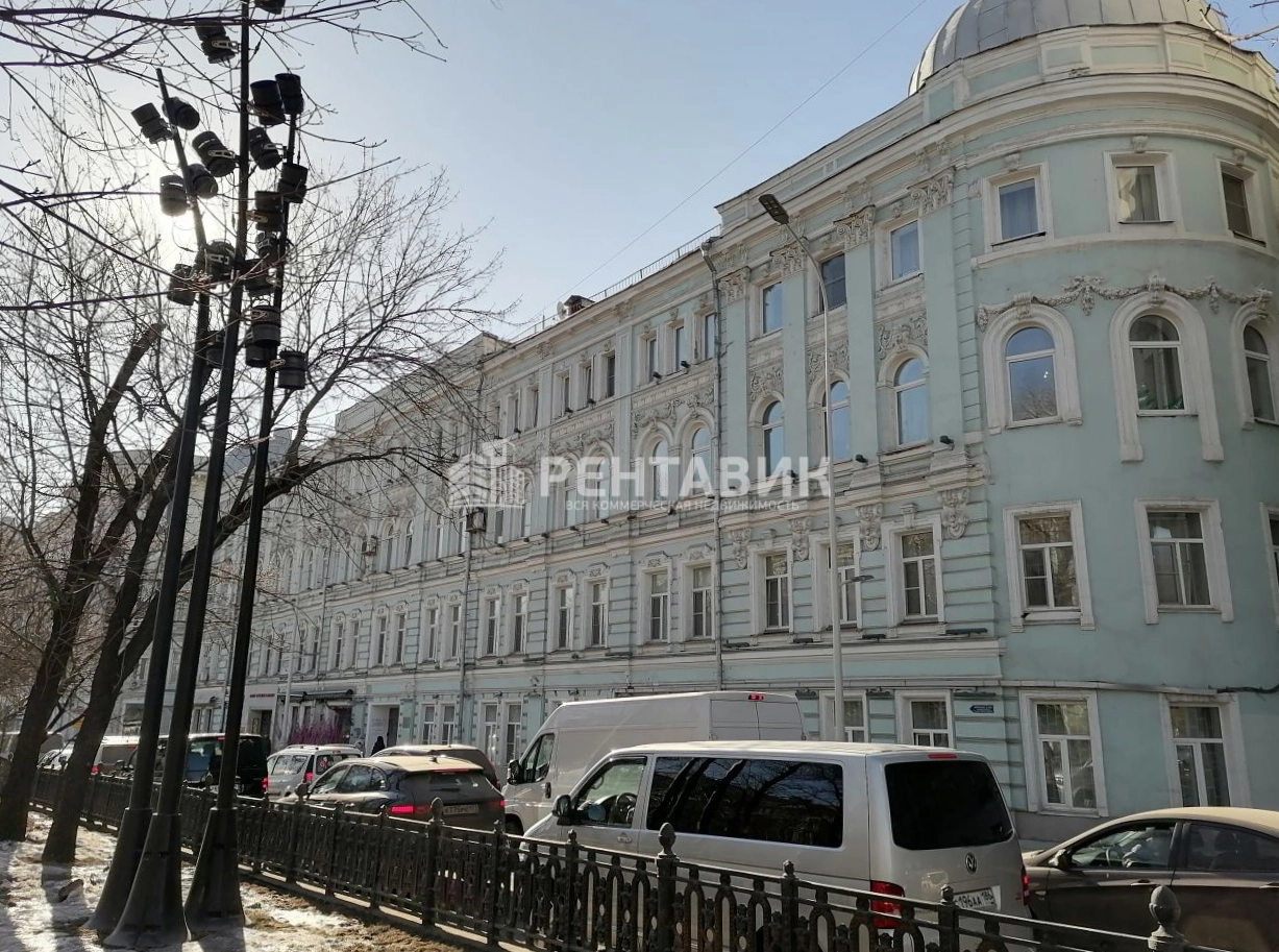 фасад дома, здание по адресу г Москва, ул Бронная М., д 2 стр 1