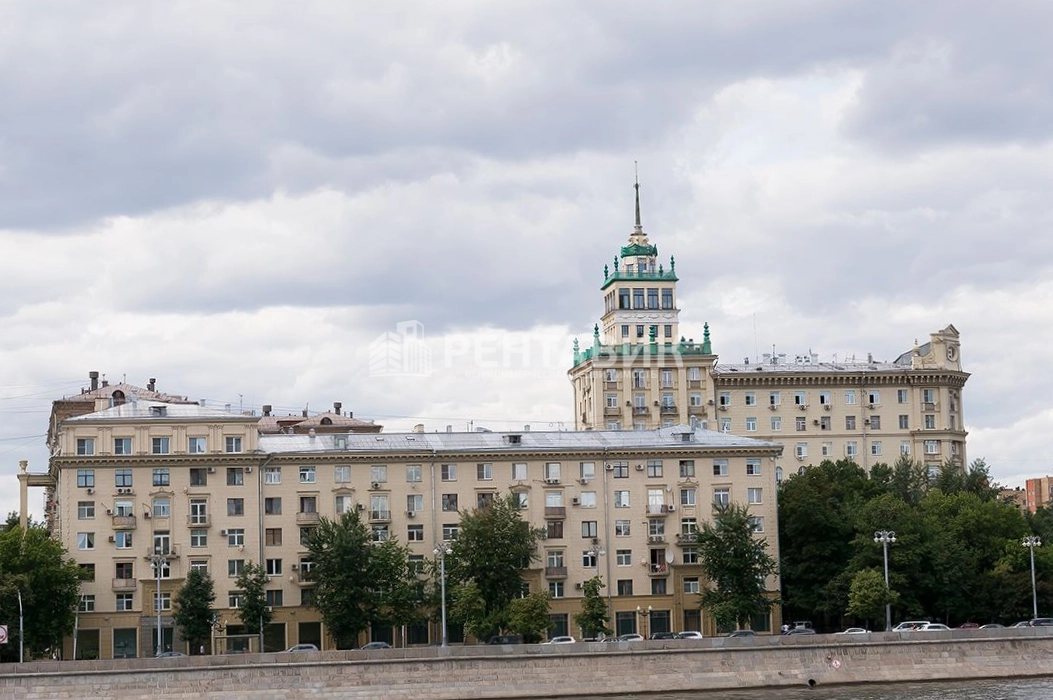 фасад дома, здание по адресу г Москва, Фрунзенская наб, д 24