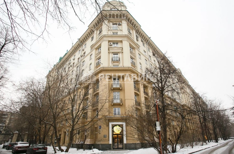 фасад дома, здание по адресу г Москва, Фрунзенская наб, д 24