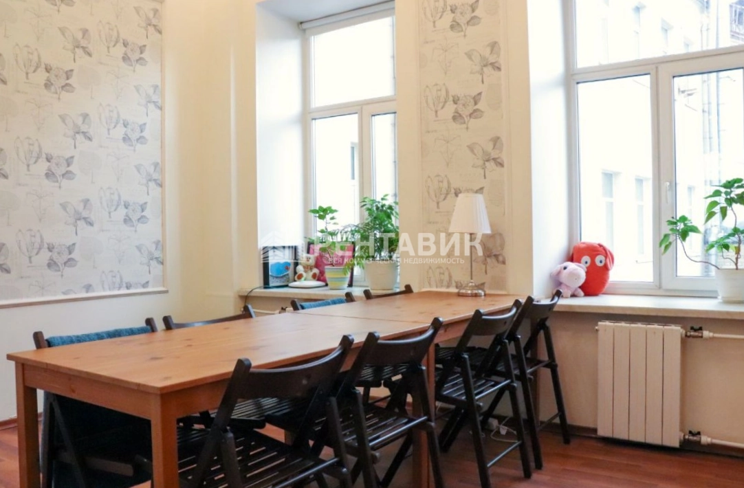 Офис Белый лист Валовая площадью 60 квадратных метров