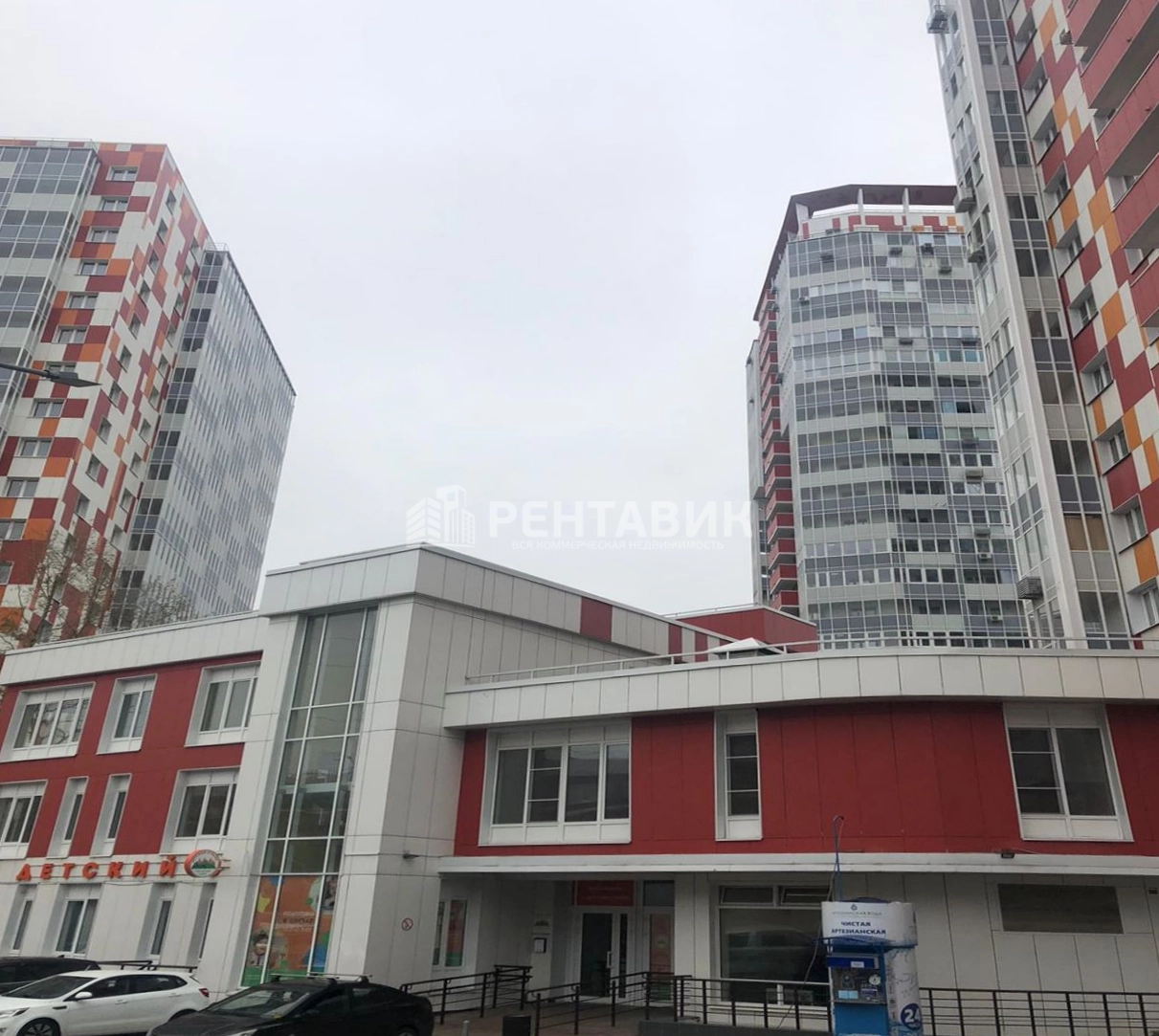 фасад дома, здание по адресу Московская обл, г Красногорск, ул Жуковского, д 19