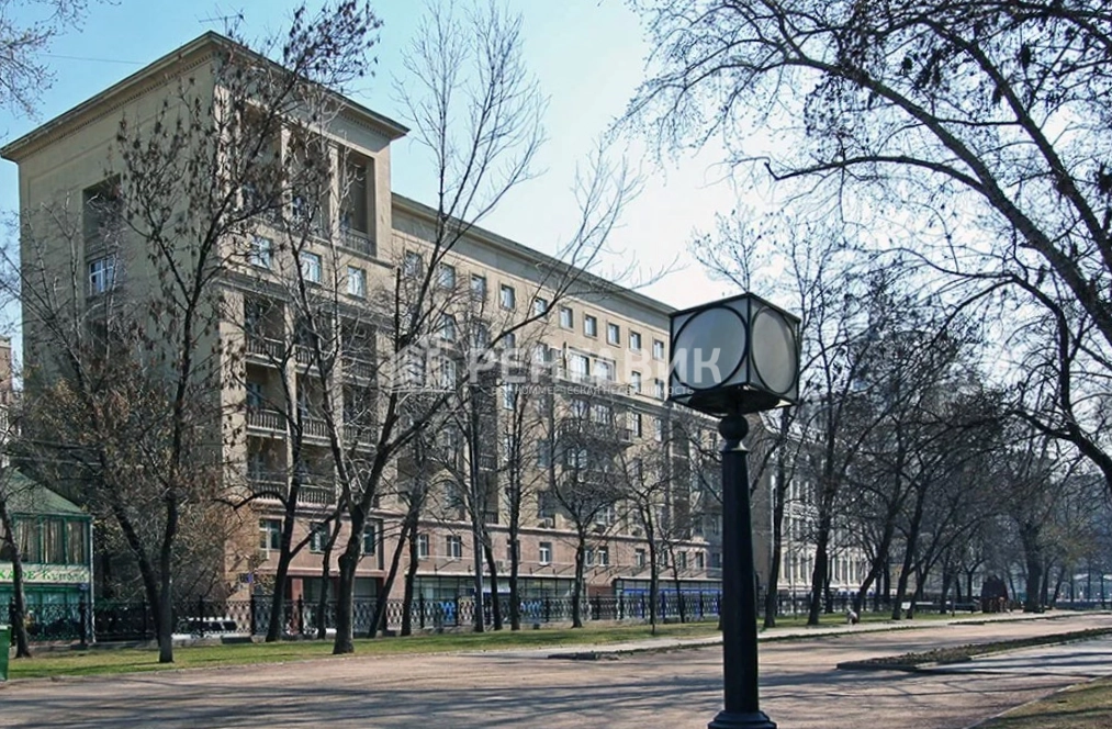 фасад дома, здание по адресу г Москва, Сретенский б-р, д 5