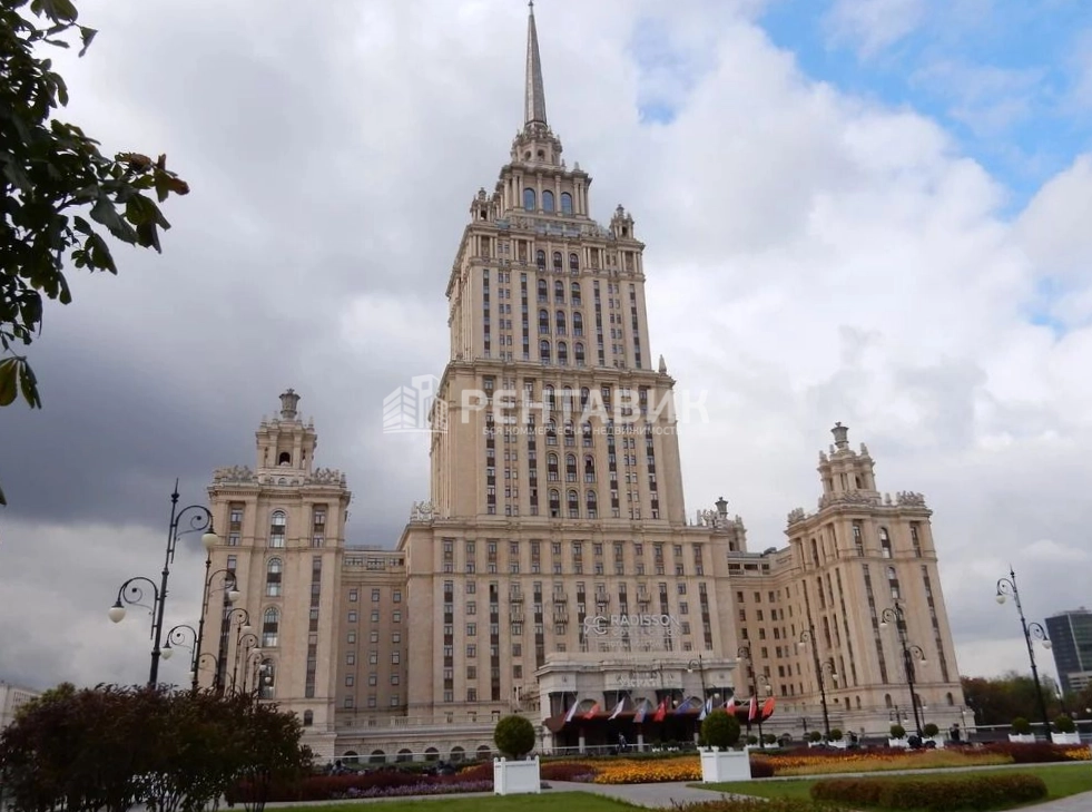 фасад дома, здание по адресу г Москва, Кутузовский пр-кт, д 2/1 к 1А