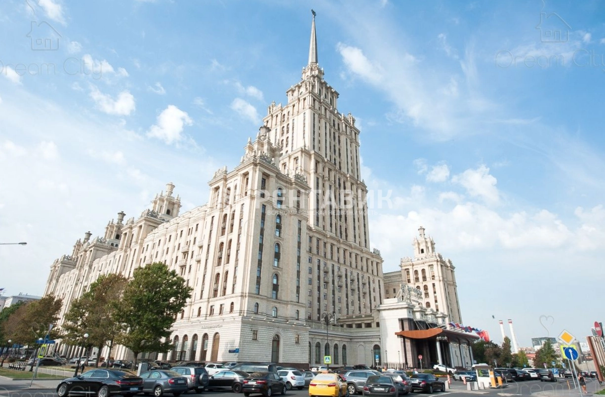 фасад дома, здание по адресу г Москва, Кутузовский пр-кт, д 2/1 к 1А