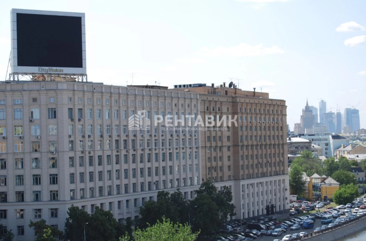 фасад дома, здание по адресу г Москва, Овчинниковская наб, д 18/1 стр 2 