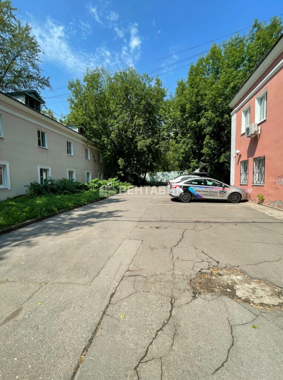 фасад дома, здание по адресу г Москва, ул Дмитрия Ульянова, д 37 стр 2