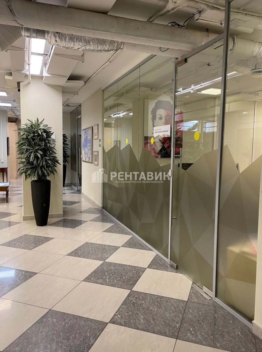 Помещение свободного назначения Серебряный берег площадью 491 квадратных метров