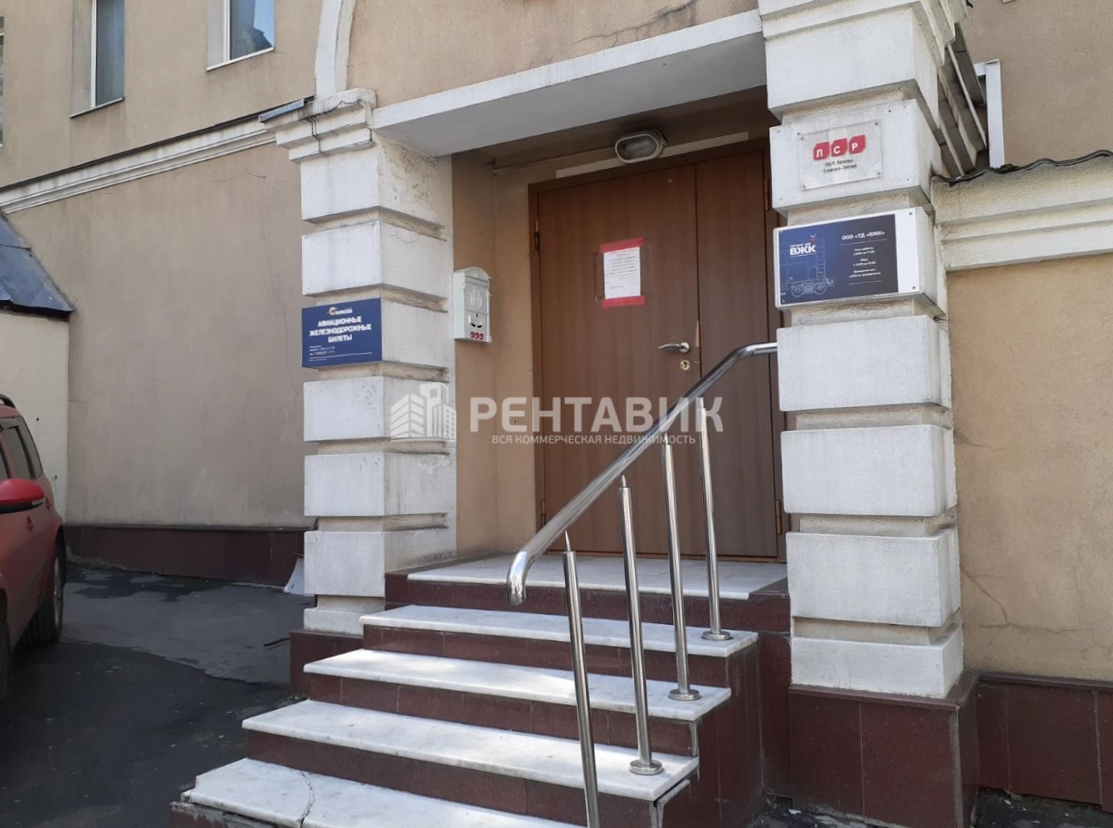 фасад дома, здание по адресу г Москва, ул Старая Басманная, д 38/2 стр 1