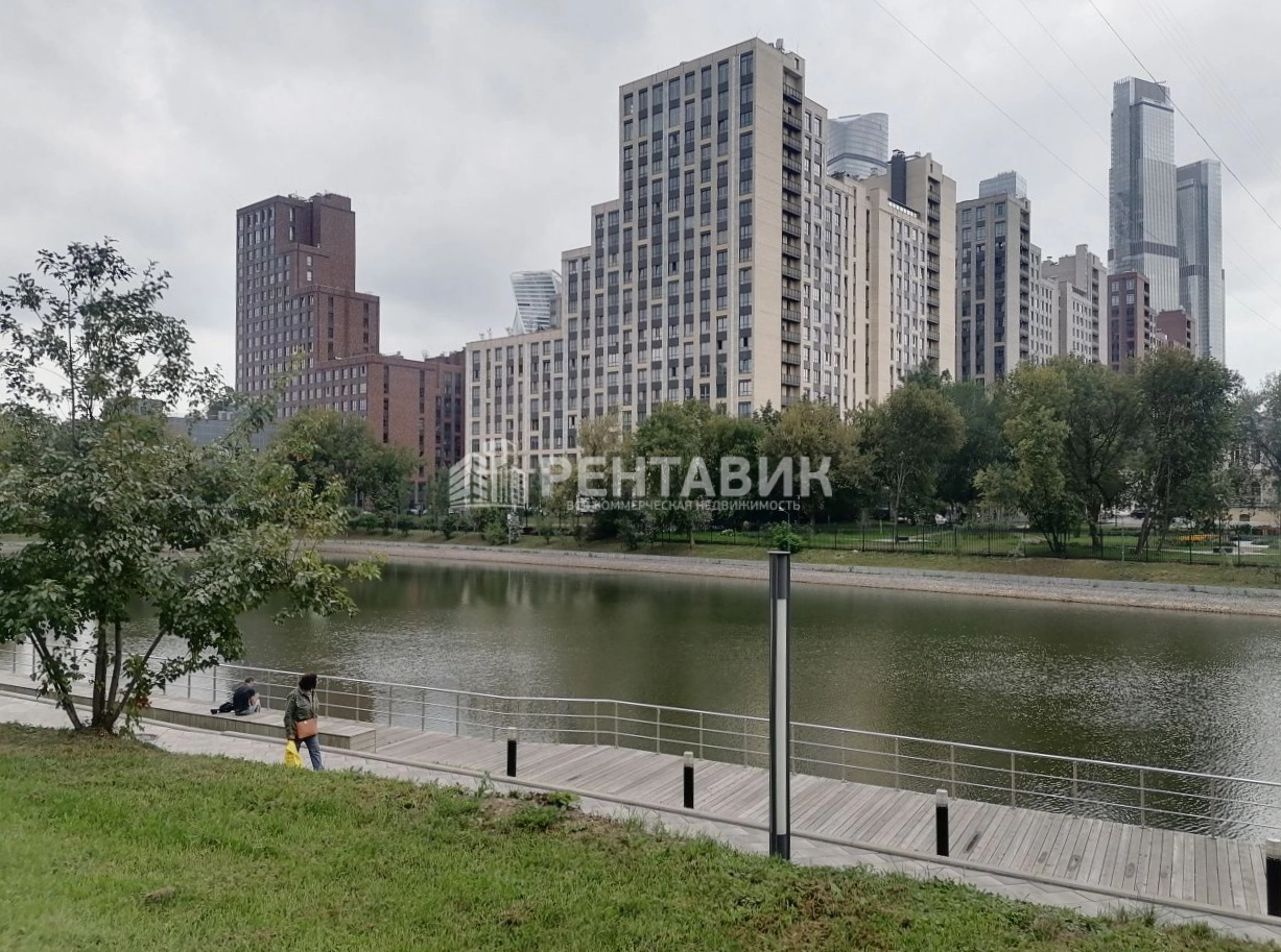 фасад дома, здание по адресу г Москва, ул Мантулинская, д 9 к 6