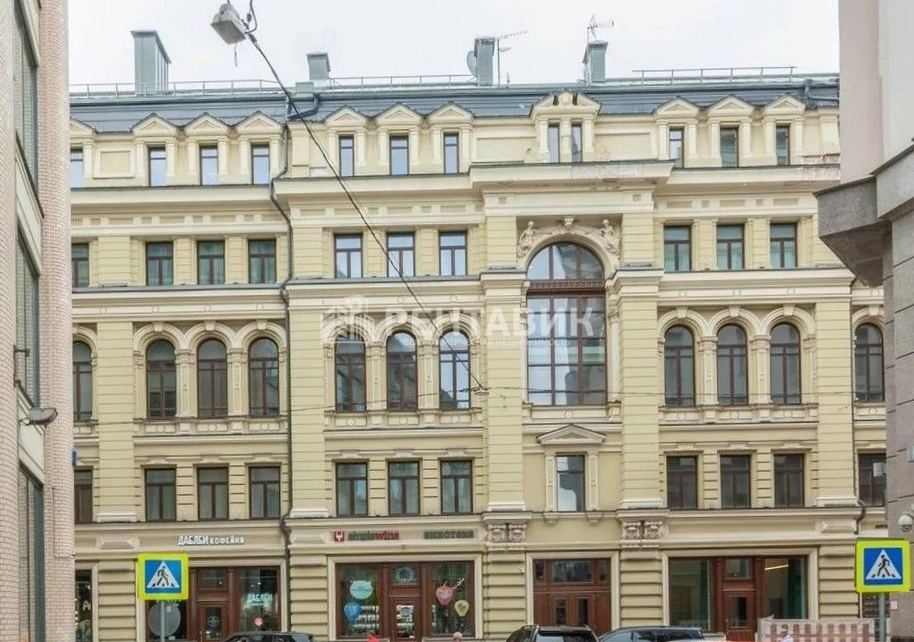 фасад дома, здание по адресу г Москва, ул Никольская, д 10/2 стр 2Б