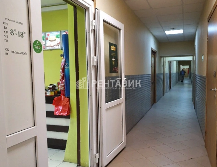 Помещение свободного назначения Урал Плаза площадью 2068 квадратных метров