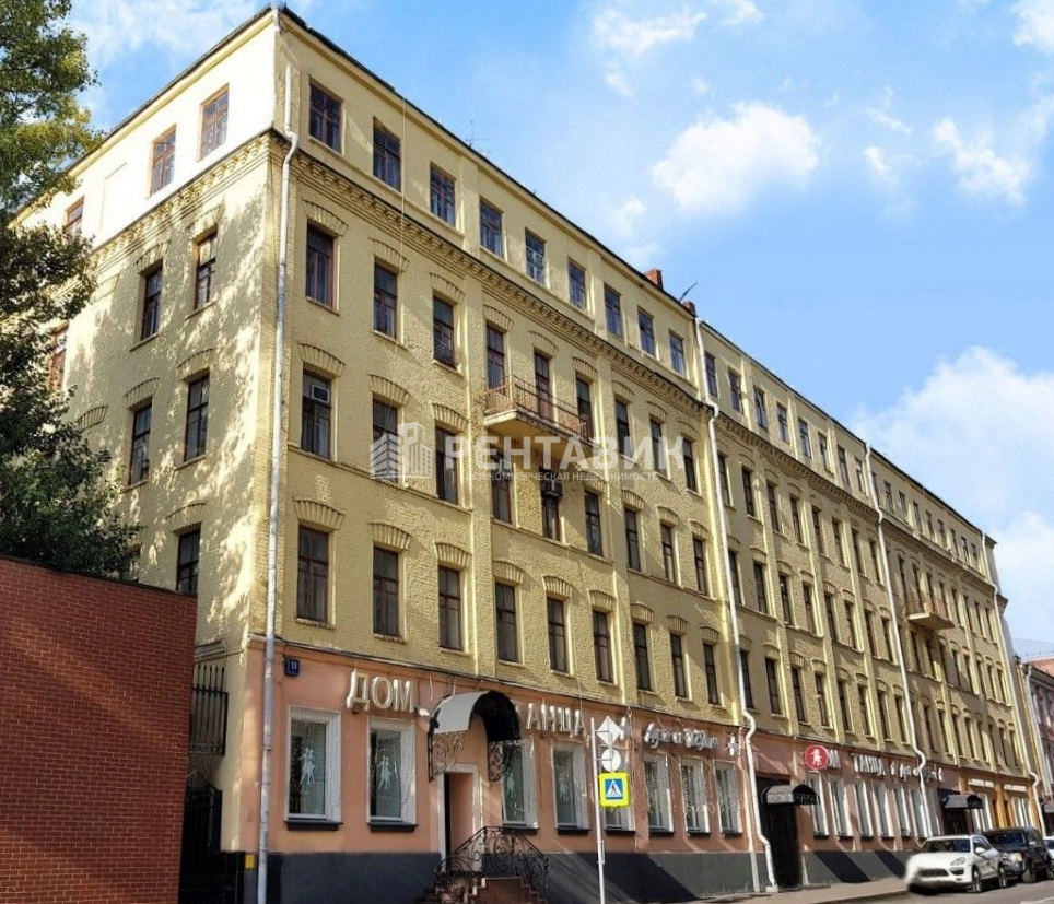 фасад дома, здание по адресу г Москва, ул Тимура Фрунзе, д 11 стр 7