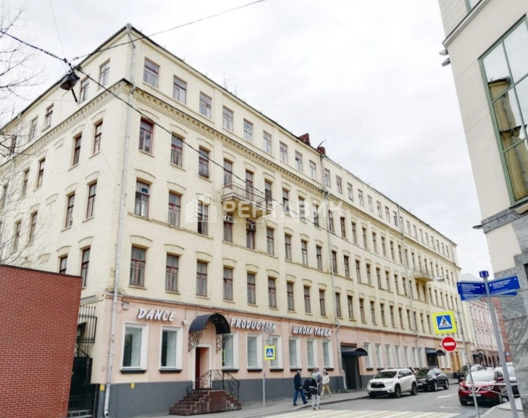 фасад дома, здание по адресу г Москва, ул Тимура Фрунзе, д 11 стр 7