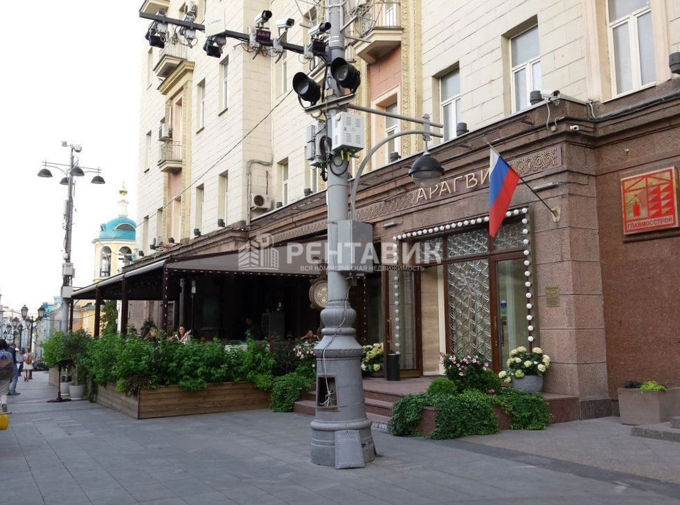 фасад дома, здание по адресу г Москва, ул Тверская, д 6 стр 2