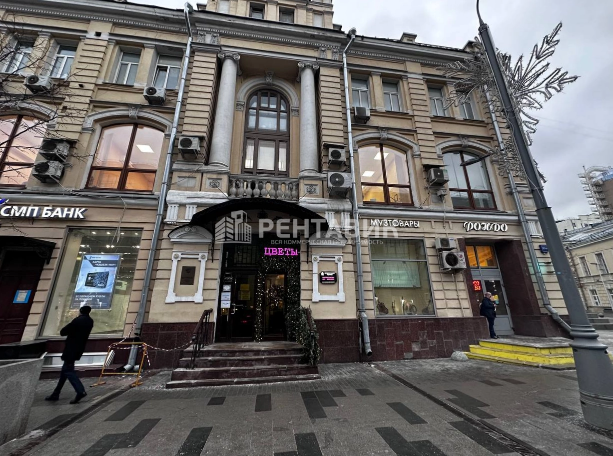 фасад дома, здание по адресу г Москва, ул Неглинная, д 8/10