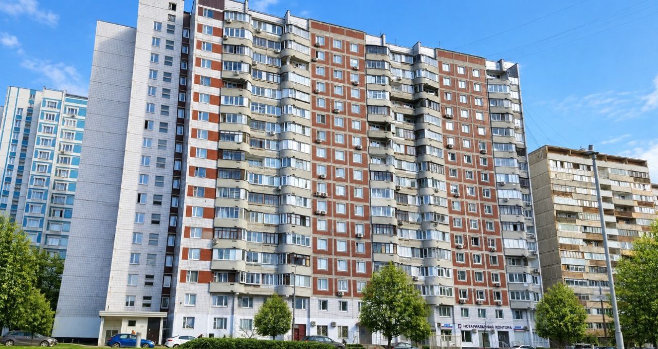фасад дома, Бизнес-центр Берингов, 1 по адресу г Москва, пр-д Берингов, д 1