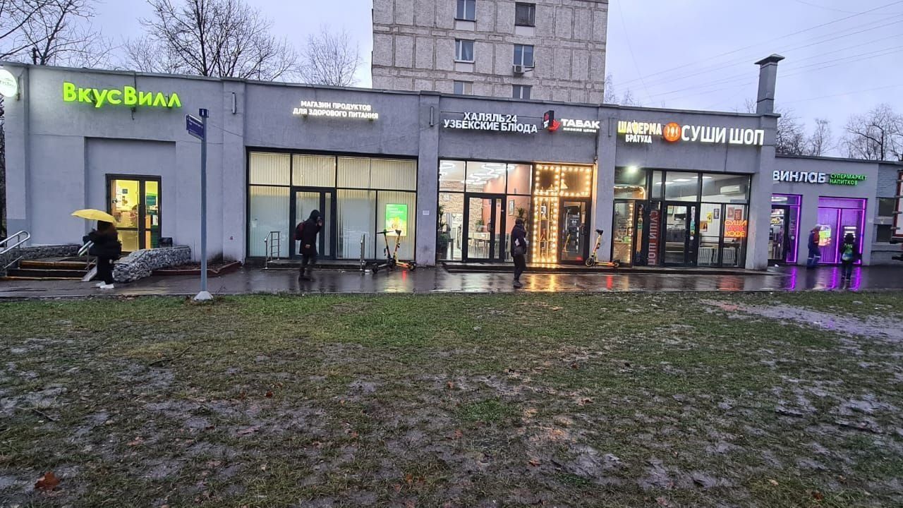 фасад дома, здание по адресу г Москва, ул Дубнинская, д 10 к 4