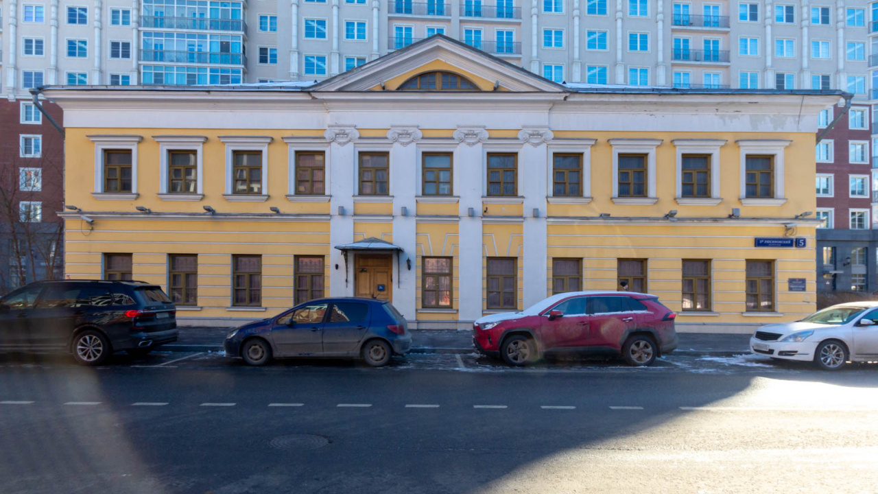 фасад дома, здание по адресу г Москва, 3-й Люсиновский пер, д 5 