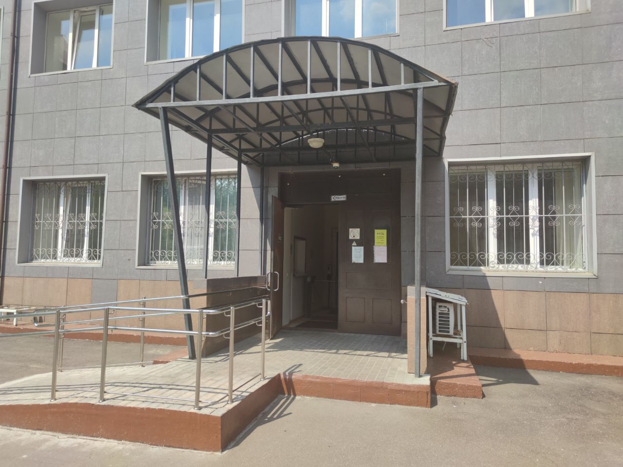 фасад дома, Бизнес-центр Космонавта Волкова, 31 по адресу г Москва, ул Космонавта Волкова, д 31